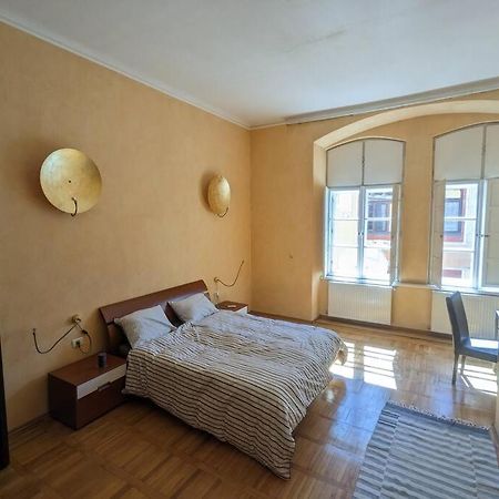 Boheme Central Apartment Timisoara Ngoại thất bức ảnh