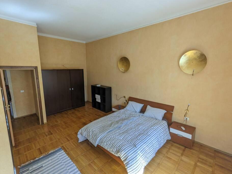 Boheme Central Apartment Timisoara Ngoại thất bức ảnh